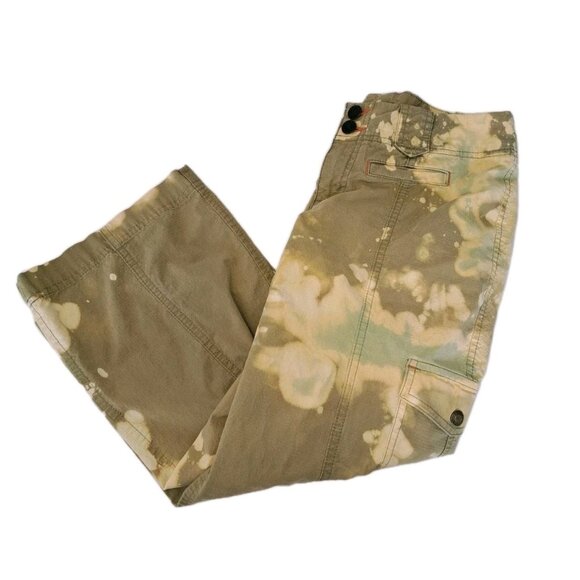 Eddie Bauer Women's Capri Pants Size 2 Petite Green Custom Bleached 26x18 - Picture 1 of 6